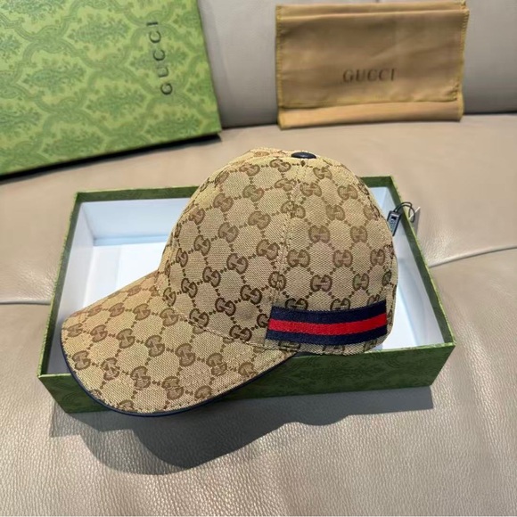 Gucci Tan GG Pattern Cap with Stripe - Picture 1 of 8